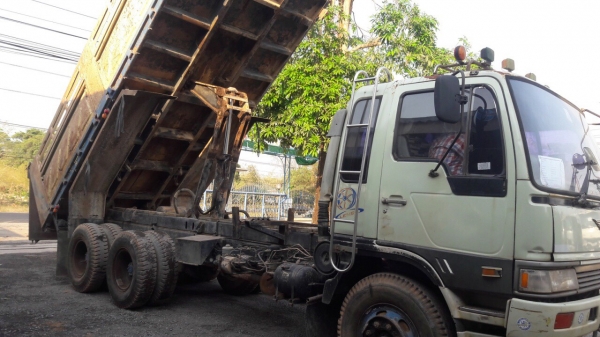 Hino 195แรง ดั้ม