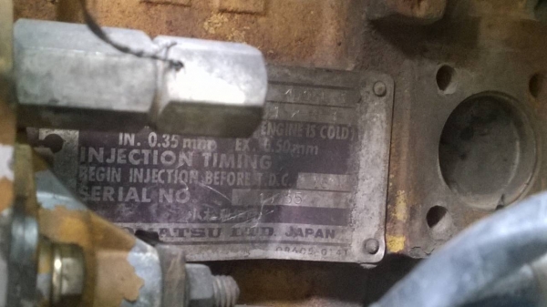 รถตักล้อยาง KOMATSU WR8