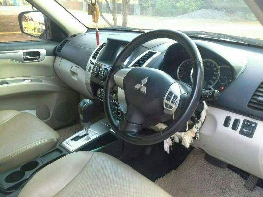 Mitsubishi Pajero 2.5 ปี2010 เกียรออโต้ Mitsubishi Pajero 2.5 ปี2010 เกียรออโต้