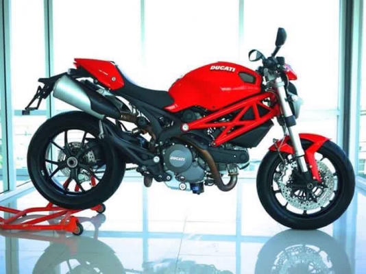 ขาย Ducati Monster 796 รถศูนย์ปลายปี 2014 รถมือเดียว สภาพนางฟ้า สีเดิมทั้งคัน ไม่ล้ม ไม่ชน ไม่แปะ