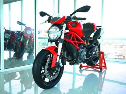 ขาย Ducati Monster 796 รถศูนย์ปลายปี 2014 รถมือเดียว สภาพนางฟ้า สีเดิมทั้งคัน ไม่ล้ม ไม่ชน ไม่แปะ