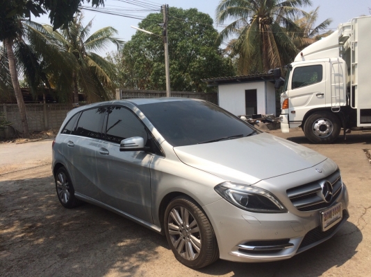 ขายรถยนต์ Benz B180 สีบลอนด์ ปี13 ขาย1,300,000บาท หรือผ่อนต่อ 30 งวด เดือนละ 29,975 บาท  (ไม่ให้ป้ายประมูล) ติดต่อ 090-9919333,0870969823