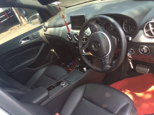 ขายรถยนต์ Benz B180 สีบลอนด์ ปี13 ขาย1,300,000บาท หรือผ่อนต่อ 30 งวด เดือนละ 29,975 บาท (ไม่ให้ป้ายประมูล) ติดต่อ 090-9919333,0870969823 ขายรถยนต์ Benz B180 สีบลอนด์ ปี13 ขาย1,300,000บาท หรือผ่อนต่อ 30 งวด เดือนละ 29,975 บาท (ไม่ให้ป้ายประมูล) ติดต่อ 090-9919333,0870969823