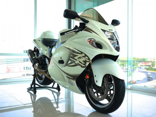 ขาย Suzuki Hayabusa ปี 2011 พร้อมทะเบียนแท้ ออกเรดบารอน สีเดิมทั้งคัน รถสวยมากๆไม่มีอุบัตติเหตุการันตรีสภาพให้