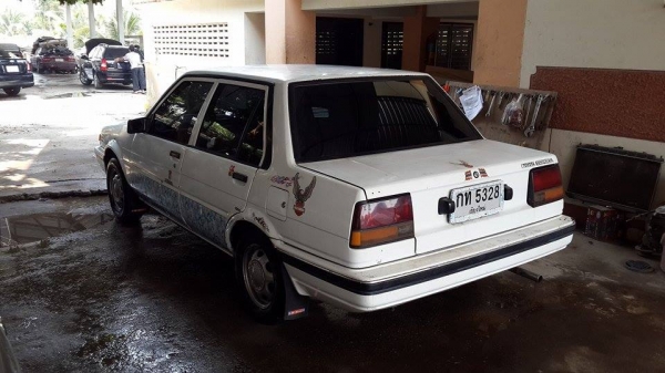 ของดีราคาถูก!!!! มาแล้วครับ!!!! Toyota ปี2529 สีขาว ราคา 19,500 ถูกมากๆๆครับ ++++++++