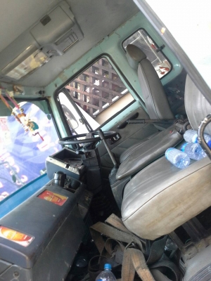 ขายด่วน,,รถสิบล้อเพลาเดียวดั้ม,,,ราคา 590,000 พร้อมใช้งาน,,