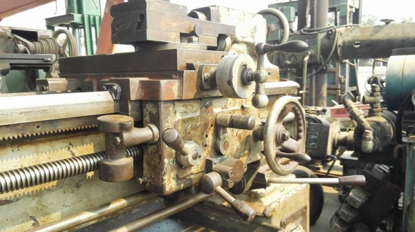 ==== Sold ==== แท่นกลึงต้าชิง 6 ฟุต 1000B 3 เพลาเกียร์บล็อค รู 2" ไฟ 380V รางคมสภาพดีพร้อมใช้มาเทสที่ร้านก่อนได้ครับ!!