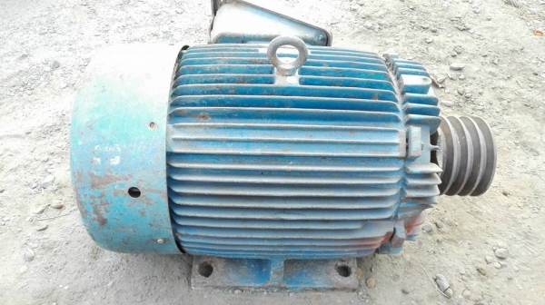 มอเตอร์ Mitsubishi Japan 50 HP 1450 RPM 380V สภาพดี สีเดิม ทุ่นเดิม วิ่งเงียบ(ไม่มีเนมเพลท)