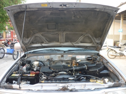 สปร์อตไรเดอร์ ขับสอง (เพชรน้ำเอก)  วิ่งน้อย ยังไม่เคยทำสี ราคาคุยกันได้ครับ.