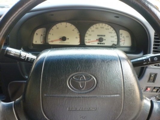 สปร์อตไรเดอร์ ขับสอง (เพชรน้ำเอก)  วิ่งน้อย ยังไม่เคยทำสี ราคาคุยกันได้ครับ.