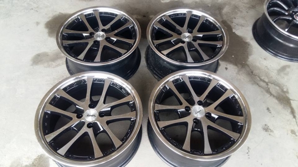 ขายล้อแม็กมือ2 kranze 17" สนใจติดต่อ ตาเล็ก ล้อและยาง 081-3747940 ขายล้อแม็กมือ2 kranze 17" สนใจติดต่อ ตาเล็ก ล้อและยาง 081-3747940