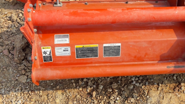 ขายคลุบตีดินตราช้าง2.4 ม. พร้อมใช้งานครับ ขายคลุบตีดินตราช้าง2.4 ม. พร้อมใช้งานครับ