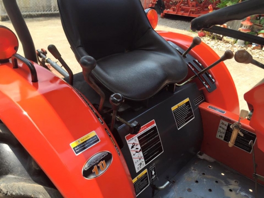 ขายรถไถ Kubota KRT140 พร้อมใบมีดและเครื่องตัดหญ้า รถเดิมๆ พร้อมใช้งาน