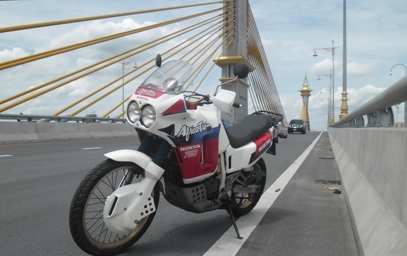 ขาย Africa Twin ราคาถูกพร้อมทะเบียน