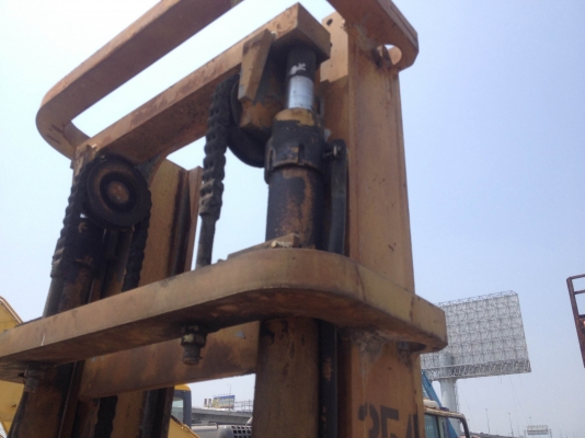 ขาย TCM ฟอร์คลิฟท์ 3.5 ตัน ดีเซล สวมปลอกงายาว เสาสูง 4 เมตร