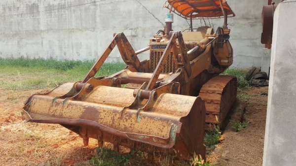 ขาย แทรคเตอร์ KOMATSU D50S-16 สภาพสวยพร้อมใช้งาน ช่วงล่างดี เอกสารใบซื้อขาย