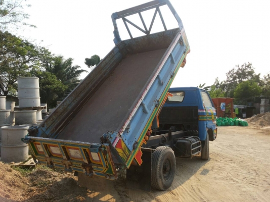 รถบรรทุก 4 ล้อใหญ่ ISUZU ปี 24 ดั๊มพ์ได้เครื่อง 85 แรง ราคา 165,000 บ. (ต่อรอง) รถอยู่สระบุรี