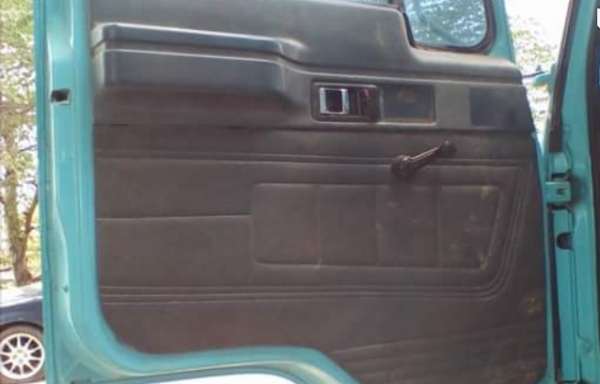 ISUZU ROCKY FXZ 240 HP 6SD1 สิบล้อดั๊มพ์ 2 เพลา กระบะดั๊มพ์คอกมิเนียม 12 ตันสวยๆพร้อมใช้งาน ร็อก 210 วางเครื่อง 240 แรงเครื่องแรงดีมากครับไม่มีแตกเยิ้มลงเล่มครบถูกต้อง เกียร์อีตั้น ภายในเก๋งคอนโซลสวยครบพร้อม พวงมาลัยเพาเวอร์ ระบบเบรคทริ๊ปฟี้ครบครัน ช่วงล่