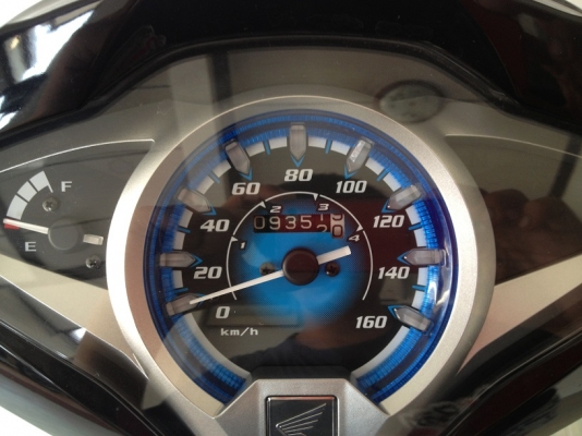 Wave125i สต๊าดเท้า ลายใหม่ วิ่ง9000 รถ6เดือน ปี58 (ของแถม 4 รายการ)