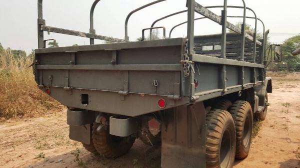 ขาย 10 ล้อ 3 เพลา GMC สภาพสวยใช้งานได้ปกติ เครื่อง 260 แรงม้า คัสซีสวยตลอดเส้น พวงมาลัยซ้าย ทะเบียนครบพร้อมโอน