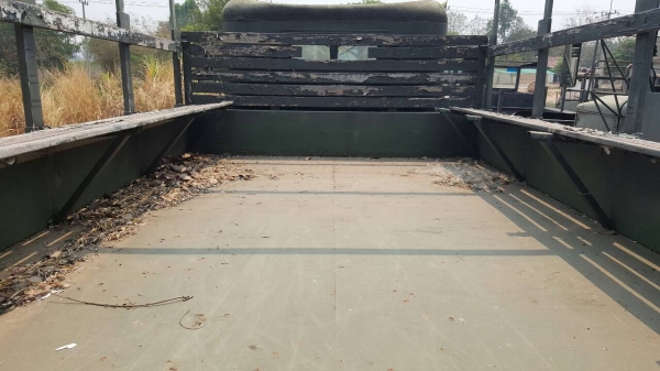 ขาย 10 ล้อ 3 เพลา GMC สภาพสวยใช้งานได้ปกติ เครื่อง 260 แรงม้า คัสซีสวยตลอดเส้น พวงมาลัยซ้าย ทะเบียนครบพร้อมโอน