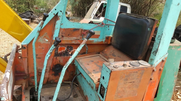 ขาย แบคโฮ IHI PC30 รถใช้งานได้ปกติ เครื่องดี ปั้มดี  เอกสารใบซื้อขาย