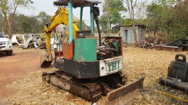 ขาย แบคโฮ IHI PC30 รถใช้งานได้ปกติ เครื่องดี ปั้มดี  เอกสารใบซื้อขาย