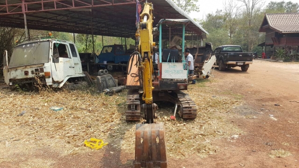 ขาย แบคโฮ IHI PC30 รถใช้งานได้ปกติ เครื่องดี ปั้มดี  เอกสารใบซื้อขาย