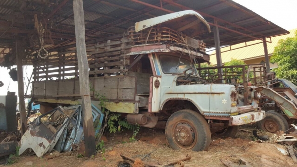 ขายตามสภาพ 10 ล้อหัวยาว เพลาเดียว ไม่มีเครื่อง ช่วงล่างใหญ่ FUSO เกียร์ HO เกียร์กลาง คัสซีสวยตลอดเส้น ทะเบียนครบพร้อมชุดโอน