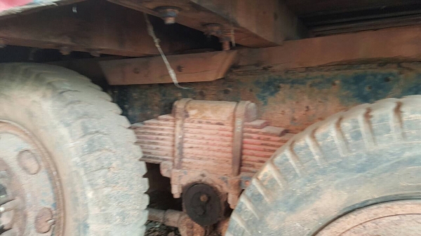 ขายตามสภาพ 10 ล้อหัวยาว เพลาเดียว ไม่มีเครื่อง ช่วงล่างใหญ่ FUSO เกียร์ HO เกียร์กลาง คัสซีสวยตลอดเส้น ทะเบียนครบพร้อมชุดโอน