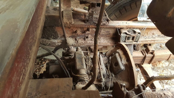 ขายตามสภาพ 10 ล้อหัวยาว เพลาเดียว ไม่มีเครื่อง ช่วงล่างใหญ่ FUSO เกียร์ HO เกียร์กลาง คัสซีสวยตลอดเส้น ทะเบียนครบพร้อมชุดโอน