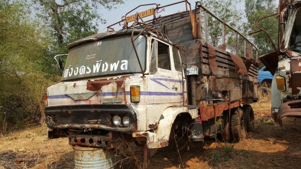 ขายตามสภาพ 10 ล้อ เพลาเดียว HINO KT925 ไม่มีทะเบียน ไม่มีเครื่อง+เกียร+คานหน้า ราคาต่อรองได้ครับ