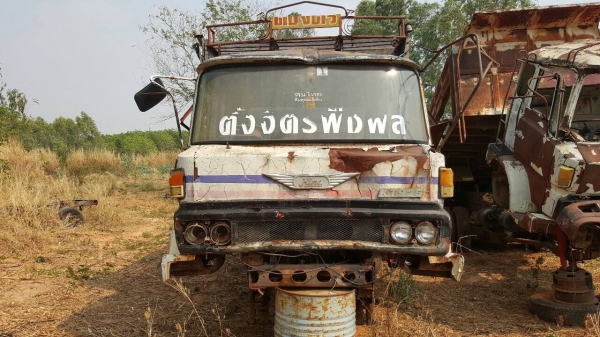 ขายตามสภาพ 10 ล้อ เพลาเดียว HINO KT925 ไม่มีทะเบียน ไม่มีเครื่อง+เกียร+คานหน้า ราคาต่อรองได้ครับ