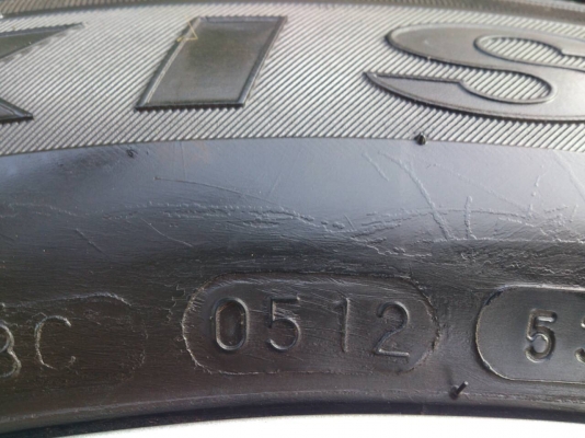 ขายแม็ก เชฟโรเลต ครูช 5รูขอบ16 พร้อมยางMAXXIS 205/60R16 ยางปี12 สวยๆ จำนวน 1 ชุด