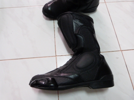 ขายรองเท้าบู๊ท จากอิตาลี่ สำหรับขี่มอเตอร์ไซค์ STYLMARTIN