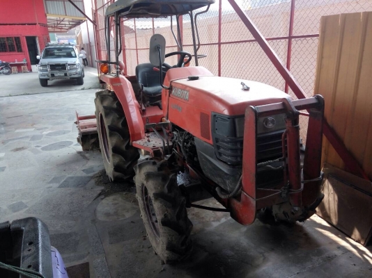 รถไถ่L3408