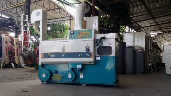 เครื่องสีข้าวกล้องเก่าญี่ปุ่น  SATAKE  รุ่น GPS450AX  สภาพเครื่องสวย พร้อมใช้งาน