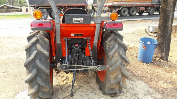 ขายรถไถL3608ใบมีดผาล6ตราข้างพร้อมใช้ครับ