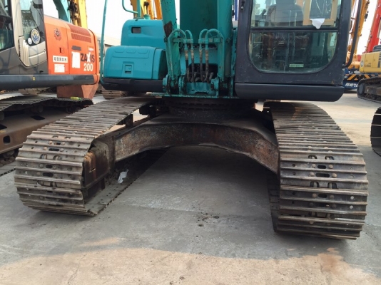 มาถึงใหม่แล้วรถขุด KOBELCO SK200-6ES  YN10-4xxxx