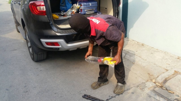 tractor-backhoe ขอบคุณลูกค้า ทีมาอุดหนุน หัวเจาะกระแทกปูนแย๊กลม ไปใช้อย่างต่อเนื่อง