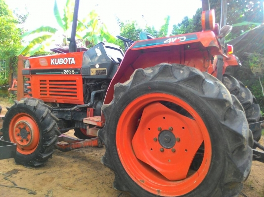 ขายรถไถ KUBOTA L2605 พร้อมดันหน้า และผาน5  รถพร้อมใช้งาน ราคา 148,000  อ.แกลง จ.ระยอง มีรถขนส่งบริการทั่วไทย DC Tractor Rayong =0818618678 ,0899347475 id line=0818618678 id line=0899347475  https://www.facebook.com/Tractors-Rayong-307154532717928/photos_s