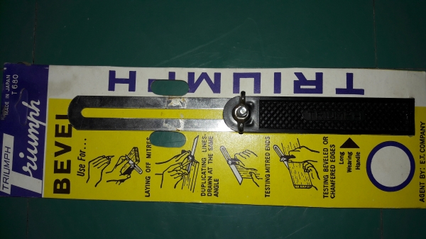 ขายฉากเป็น TRIUMPH Made in Japan. งานใหม่เก่าเก็บ