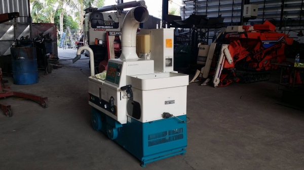 เครื่องสีข้าวกล้องเก่าญี่ปุ่น  SATAKE  รุ่น GPS350AX  สภาพเครื่องสวย พร้อมใช้งาน