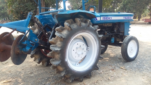 ขอบคุณพี่หนู จ.สุโขทัยครับ ขายรถไถนั่งขับ ISEKI TS2510 (25แรง) พร้อมผาน5 พร้อมใช้งาน ขอบคุณพี่หนู จ.สุโขทัยครับ ขายรถไถนั่งขับ ISEKI TS2510 (25แรง) พร้อมผาน5 พร้อมใช้งาน