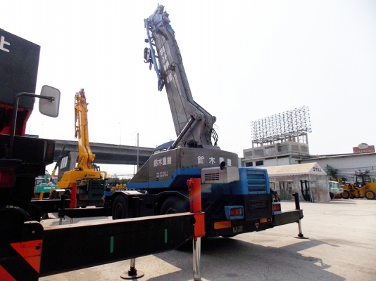 สำหรับคนที่หาเครน 4 ล้อ 16 ตัน