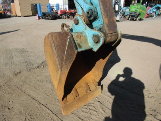 ขายรถแบคโฮเก่าญี่ปุ่น sk 60 สนใจโทร 092-3309229 อี๊ด