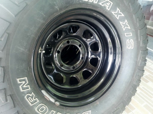 กระทะเหล็กลาย rock crawler51 พร้อมยาง maxxis mud 33x12.5 ปี 2015