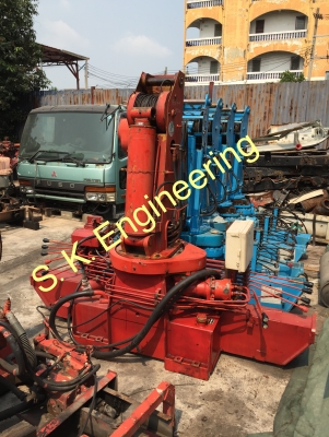 ขายเครนติดรถบรรทุก UNIC 5 ตัน 4 ปอก สภาพสวยจัดครับ