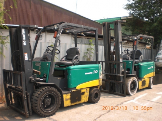 ขายไฟฟ้า komatsu นั่งขับขนาด 3.0 ตัน 4.5เมตร งาสไลด์