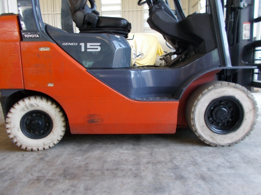 ขาย โฟล์คลิฟท์ TOYOTA รุ่น8 1.5ตัน